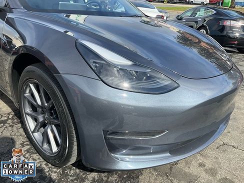 Used 2023 Tesla Model 3 Standard Range image 73