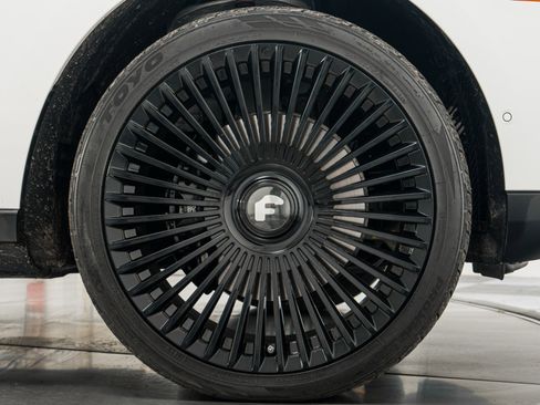 Used 2020 Rolls-Royce Cullinan image 49