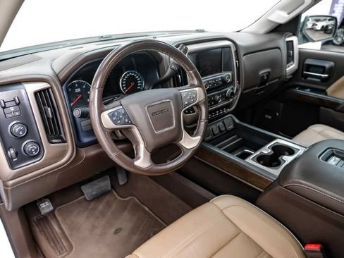 Used 2018 GMC Sierra 1500 Denali w/ Denali Ultimate Package AWD/4WD image 3