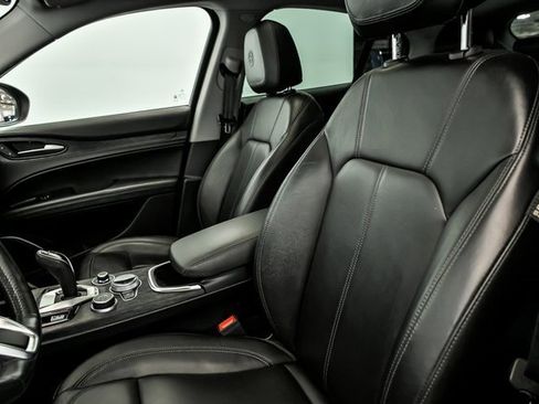 Used 2020 Alfa Romeo Stelvio Sport w/ Quick Order Package 22J Sport image 11