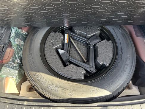 Used 2024 Toyota RAV4 Adventure image 11