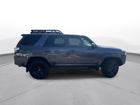Used 2022 Toyota 4Runner SR5 RWD image 5