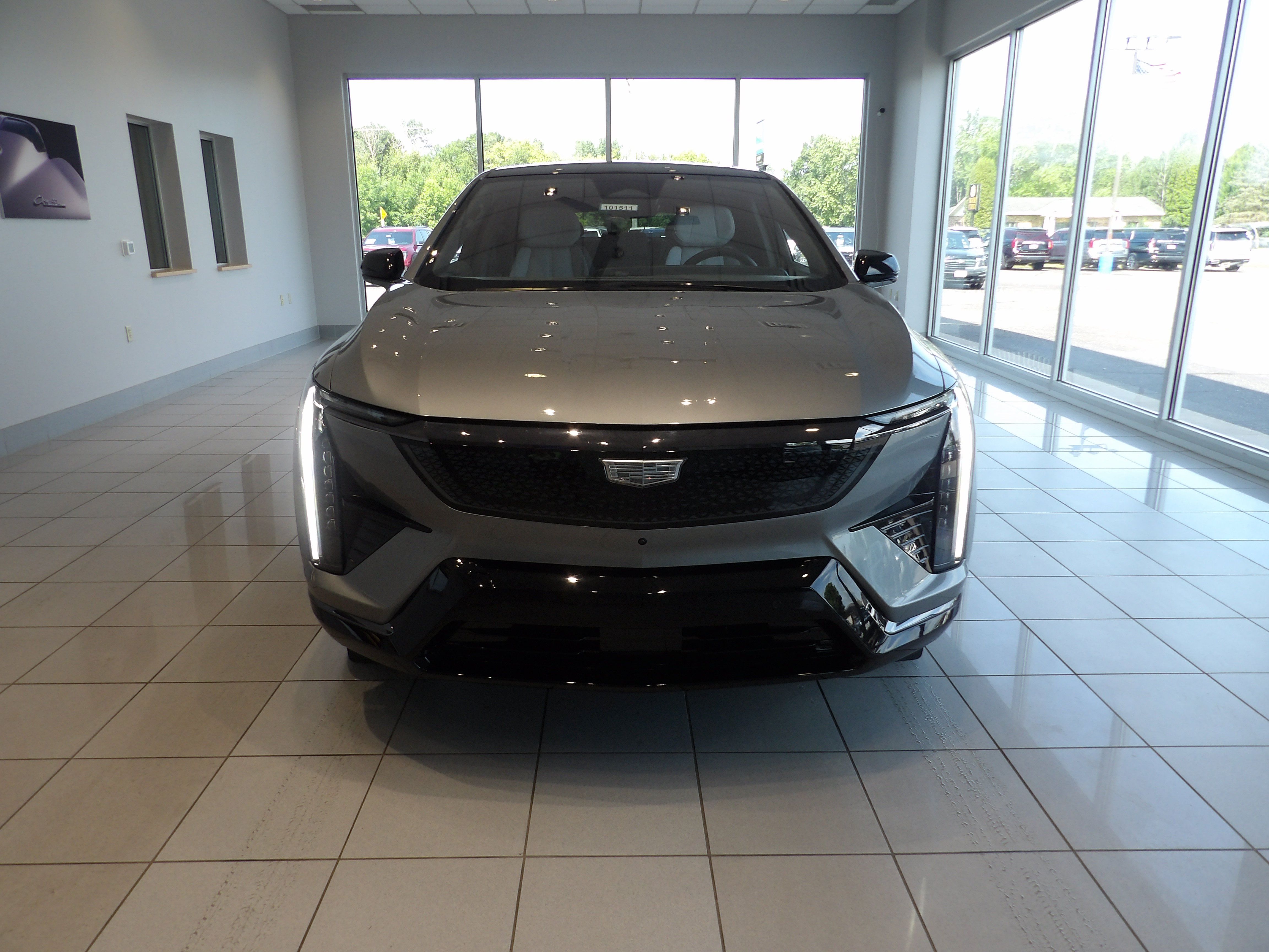 Used 2025 Cadillac Optiq Sport 1 AWD/4WD image 2