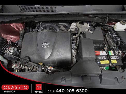 Used 2019 Toyota Highlander XLE image 22