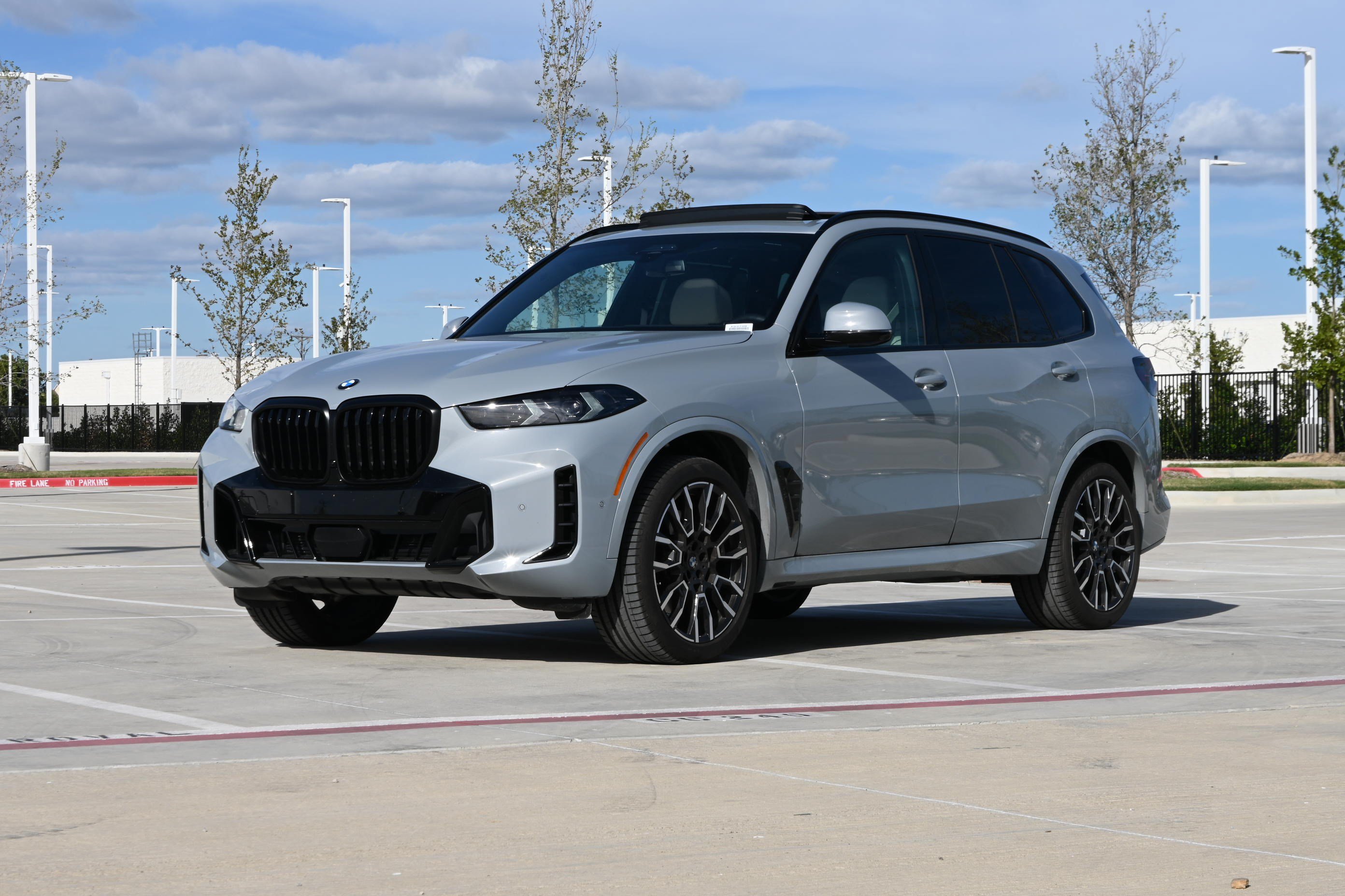 Used 2026 BMW X5 xDrive40i w/ Executive Package AWD/4WD image 5