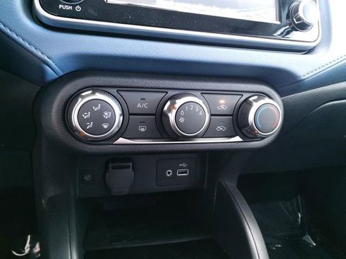 New 2025 Nissan Versa SV w/ Trunk Package image 16