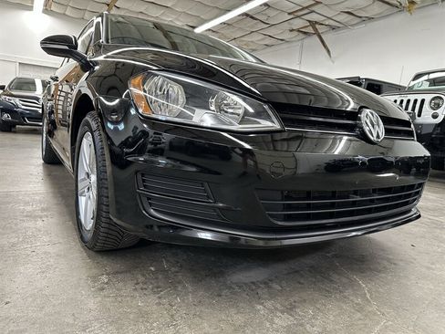 Used 2015 Volkswagen Golf TDI S FWD image 39