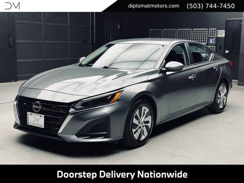 Used 2023 Nissan Altima 2.5 S FWD image 1