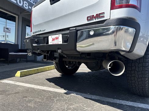 Used 2013 GMC Sierra 2500 SLT w/ SLT Convenience Package AWD/4WD image 9
