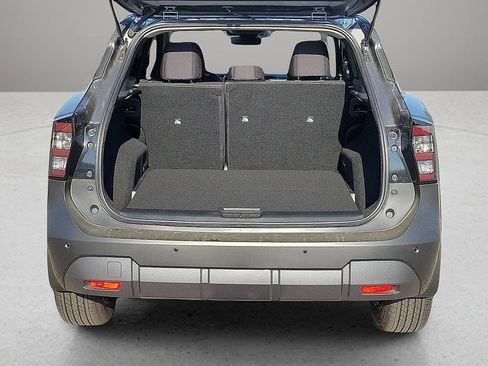 Used 2026 Nissan Kicks SV w/ Cold Weather Package FWD image 8