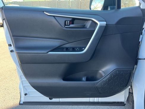 Used 2024 Toyota RAV4 LE image 9