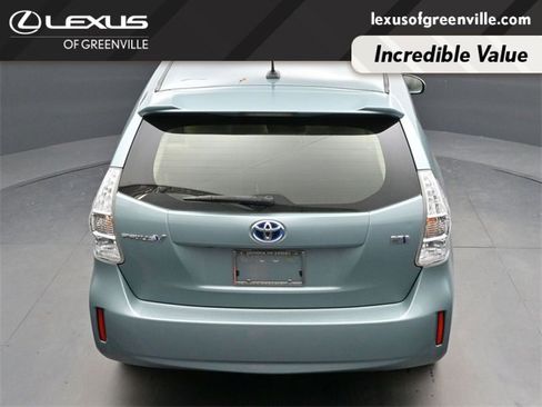 Used 2014 Toyota Prius V Five image 21