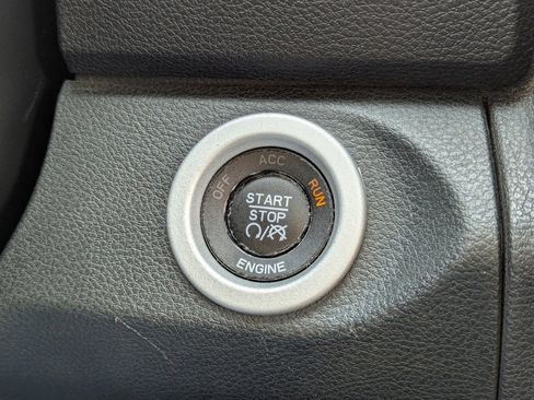 Used 2015 RAM 1500 Laramie w/ Convenience Group image 15