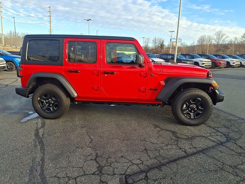 Used 2025 Jeep Wrangler Unlimited Sport image 6