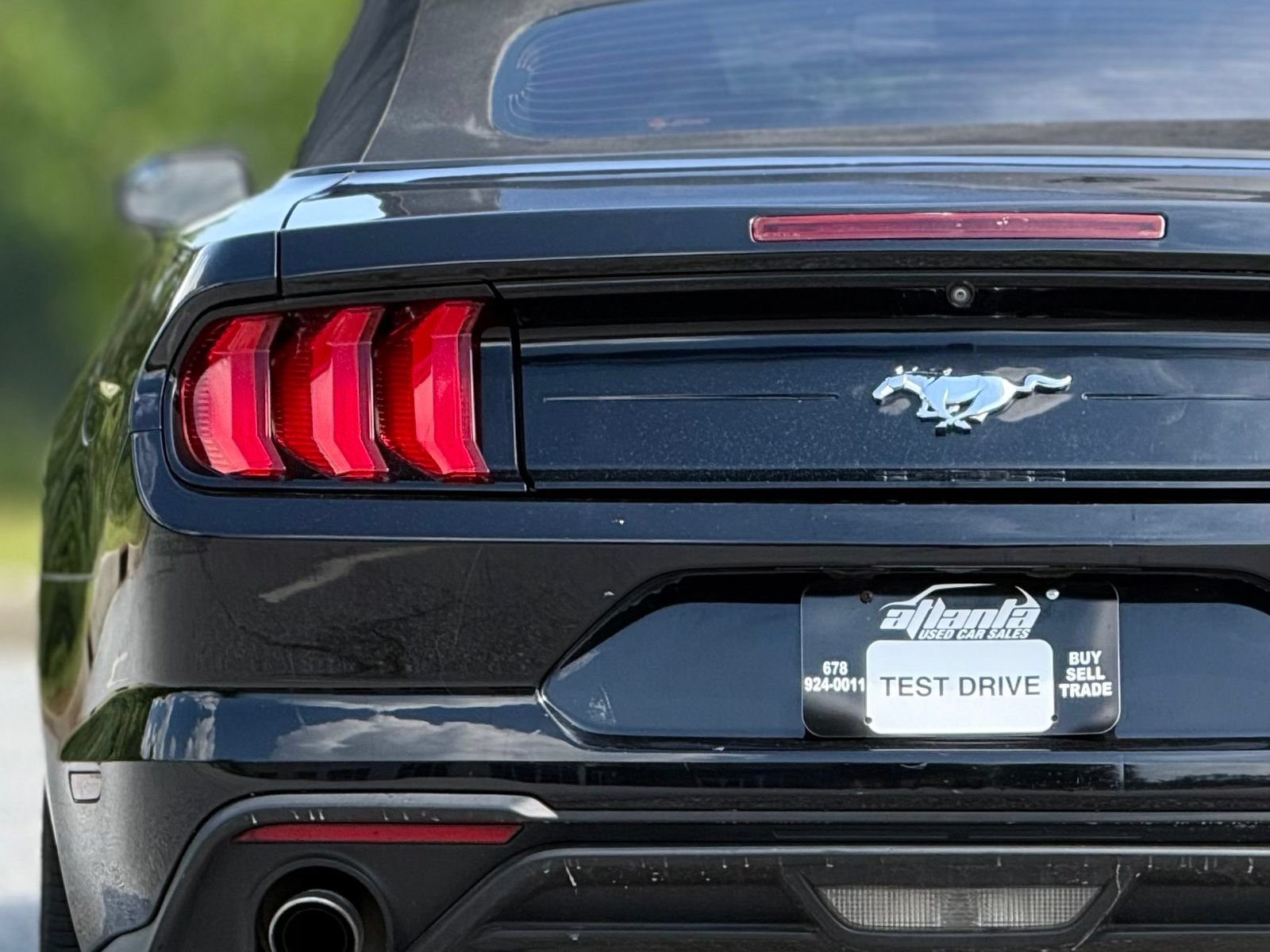 Used 2018 Ford Mustang Convertible w/ Wheel & Stripe Package RWD image 16