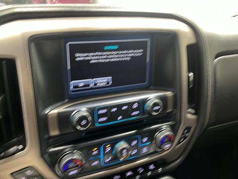 Used 2018 GMC Sierra 1500 Denali AWD/4WD image 8