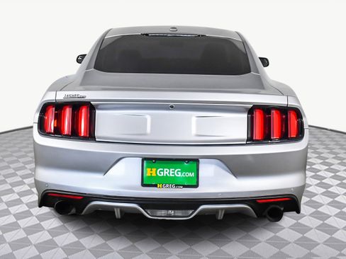 Used 2016 Ford Mustang Premium image 7