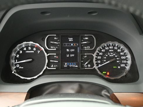 Used 2019 Toyota Tundra Limited image 10