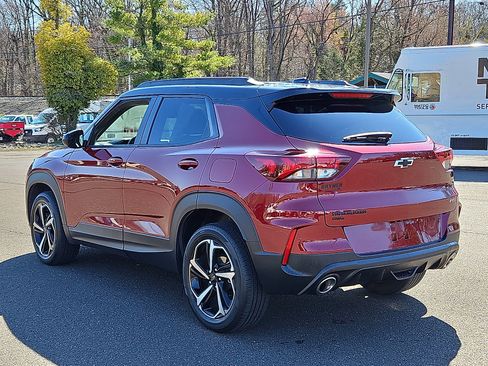 Used 2023 Chevrolet TrailBlazer RS w/ Sun and Liftgate Package image 4