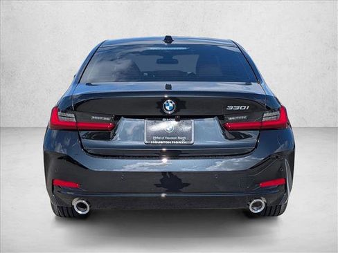 Used 2026 BMW 330i Sedan w/ Premium Package RWD image 7