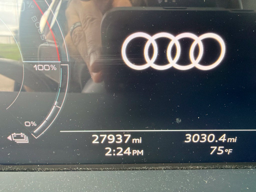 Used 2024 Audi Q8 e-tron Premium Plus AWD/4WD image 10