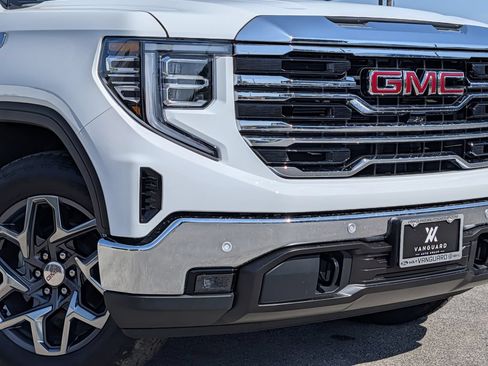 New 2026 GMC Sierra 1500 SLT AWD/4WD image 10