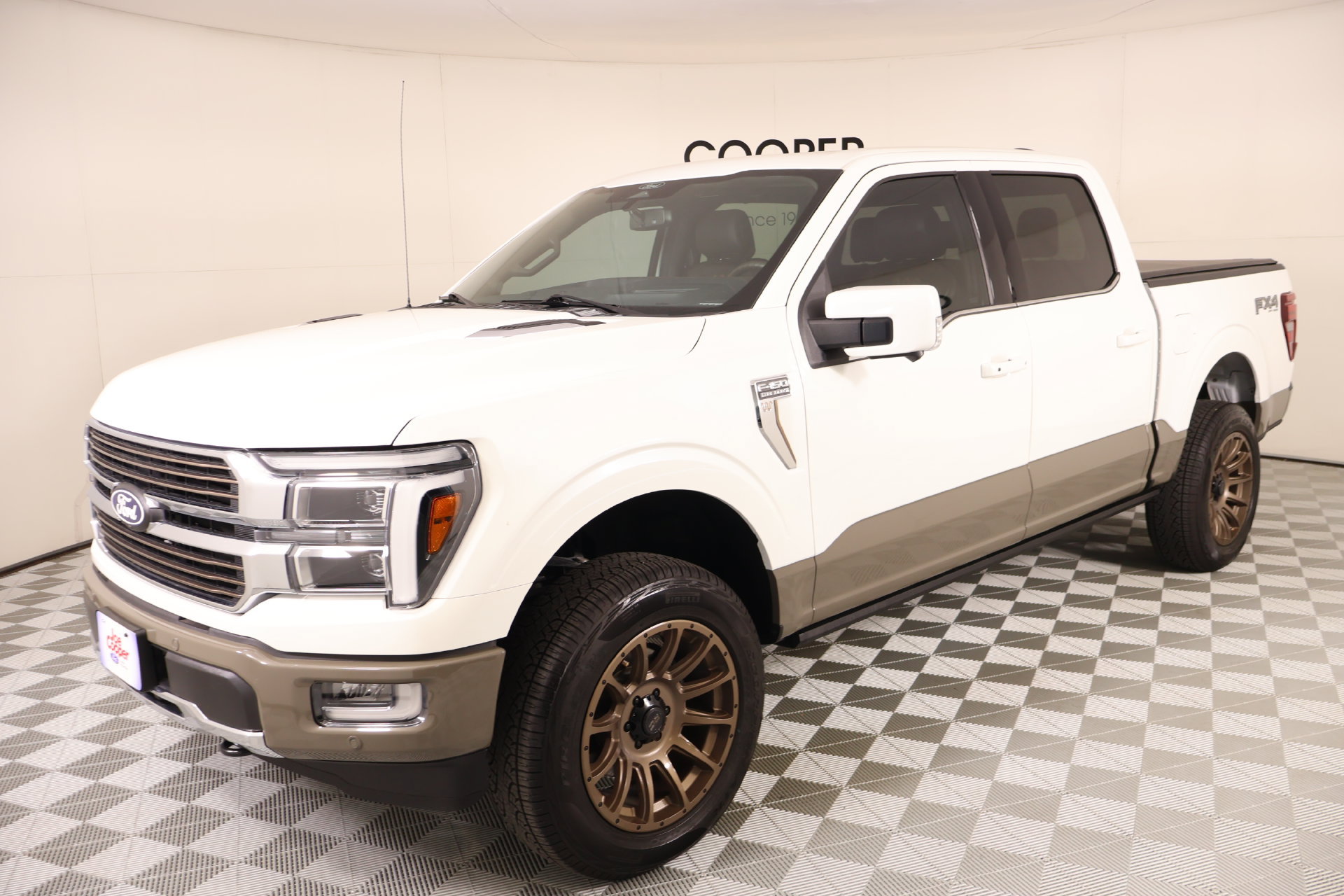 Used 2025 Ford F150 King Ranch w/ FX4 Off-Road Package AWD/4WD image 12