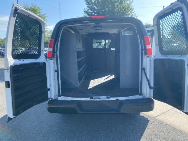 Used 2023 Chevrolet Express 2500 w/ Driver Convenience Package RWD image 6