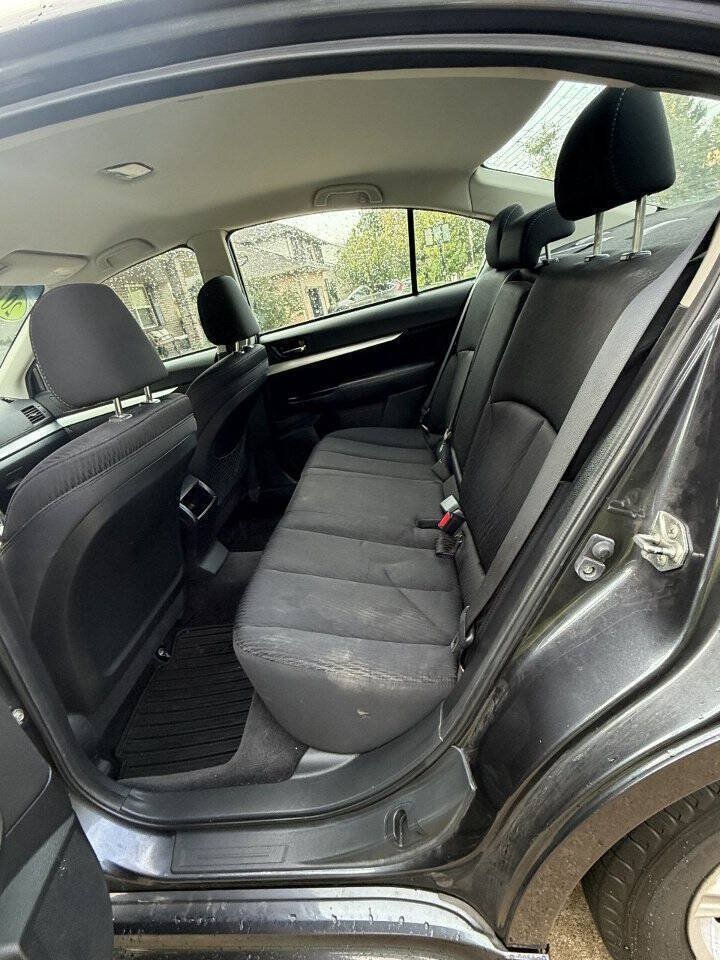 Used 2011 Subaru Legacy 2.5i Premium AWD/4WD image 8