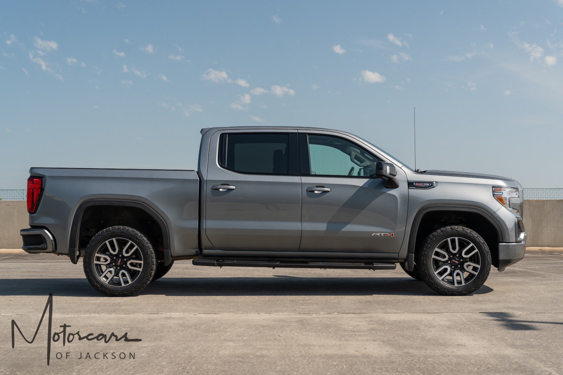 Used 2019 GMC Sierra 1500 AT4 w/ AT4 Premium Package AWD/4WD image 7