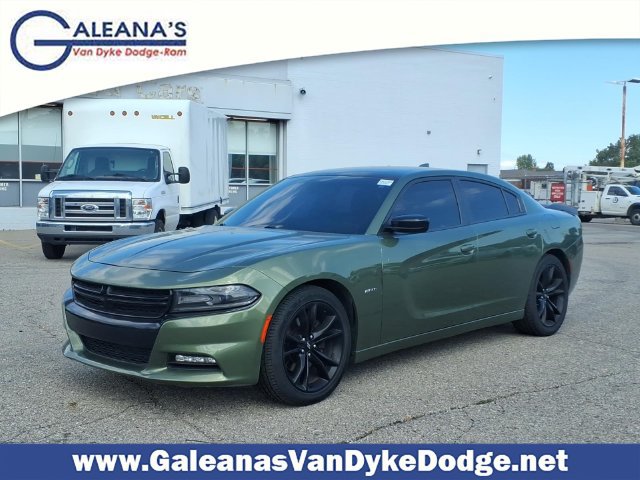 Used 2018 Dodge Charger R/T w/ Blacktop Package RWD image 1