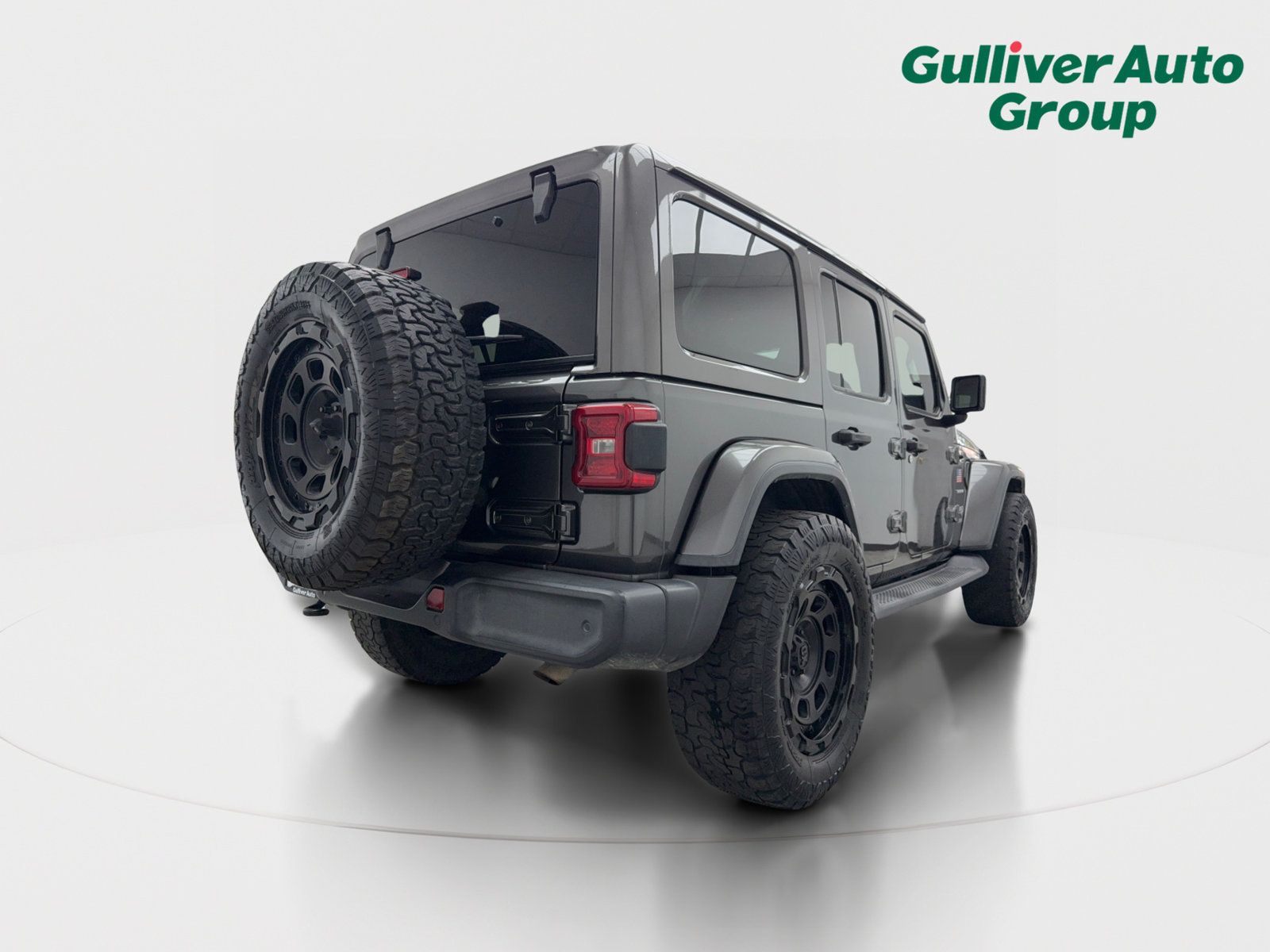Used 2018 Jeep Wrangler Unlimited Sahara AWD/4WD image 8