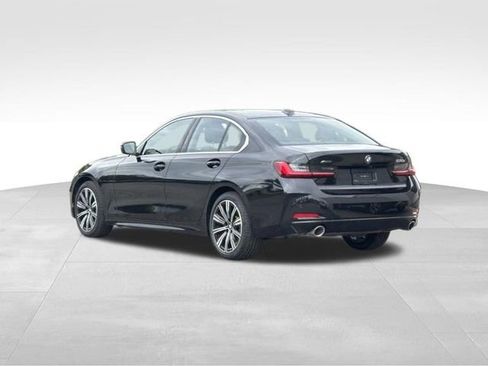 Certified 2025 BMW 330i xDrive Sedan w/ Premium Package AWD/4WD image 5