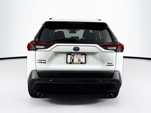 Used 2024 Toyota RAV4 XLE AWD/4WD image 8