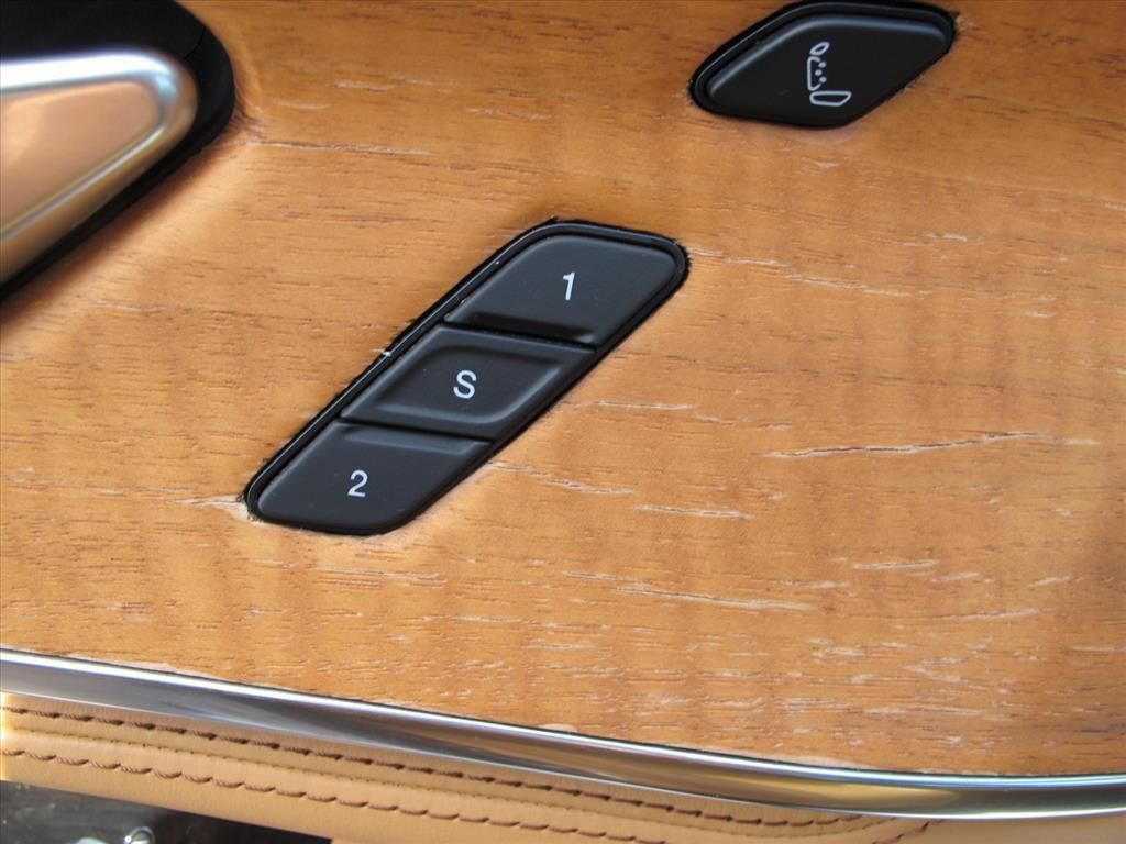 Used 2022 Jeep Grand Cherokee L Summit AWD/4WD image 11