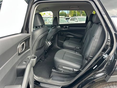 New 2025 Kia Sorento EX image 13