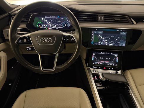 Used 2024 Audi Q8 e-tron Premium Plus w/ Premium Plus Package AWD/4WD image 27