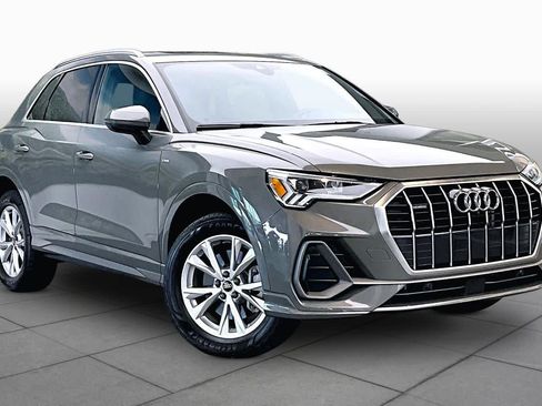 Certified 2023 Audi Q3 2.0T Premium Plus w/ Premium Plus Package AWD/4WD image 4