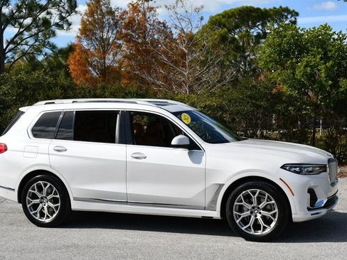 Used 2021 BMW X7 xDrive40i w/ Premium Package 2 image 8