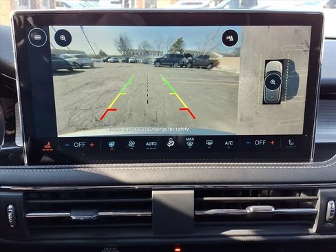 Certified 2023 Lincoln Corsair Standard w/ Equipment Group 101A image 18