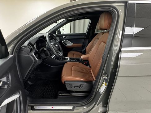 Used 2022 Audi Q3 2.0T Premium Plus w/ Premium Plus Package image 10