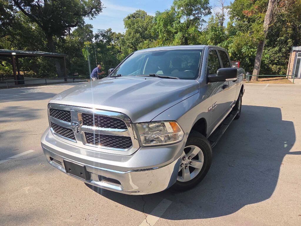 Used 2022 RAM 1500 Classic SLT w/ Electronics Group RWD image 2