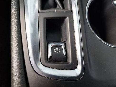 Used 2022 Chevrolet Equinox LT FWD image 16