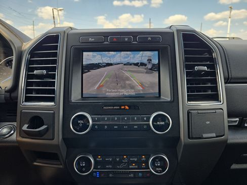 Used 2021 Ford Expedition XLT RWD image 23