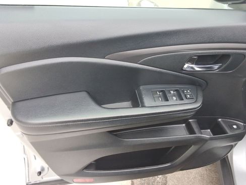 Used 2019 Honda Ridgeline Sport image 21