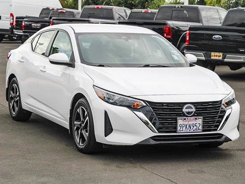Used 2024 Nissan Sentra SV image 5