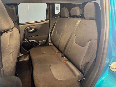 Used 2019 Jeep Renegade Sport image 26