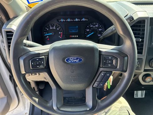 Used 2022 Ford F250 XL w/ Power Equipment Group image 21