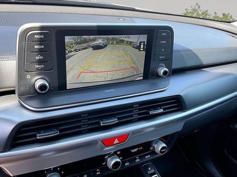 Used 2021 Kia Telluride S FWD image 19