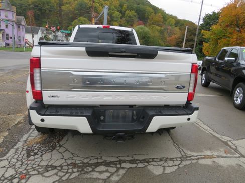 Used 2018 Ford F450 Platinum w/ Platinum Ultimate Package image 6